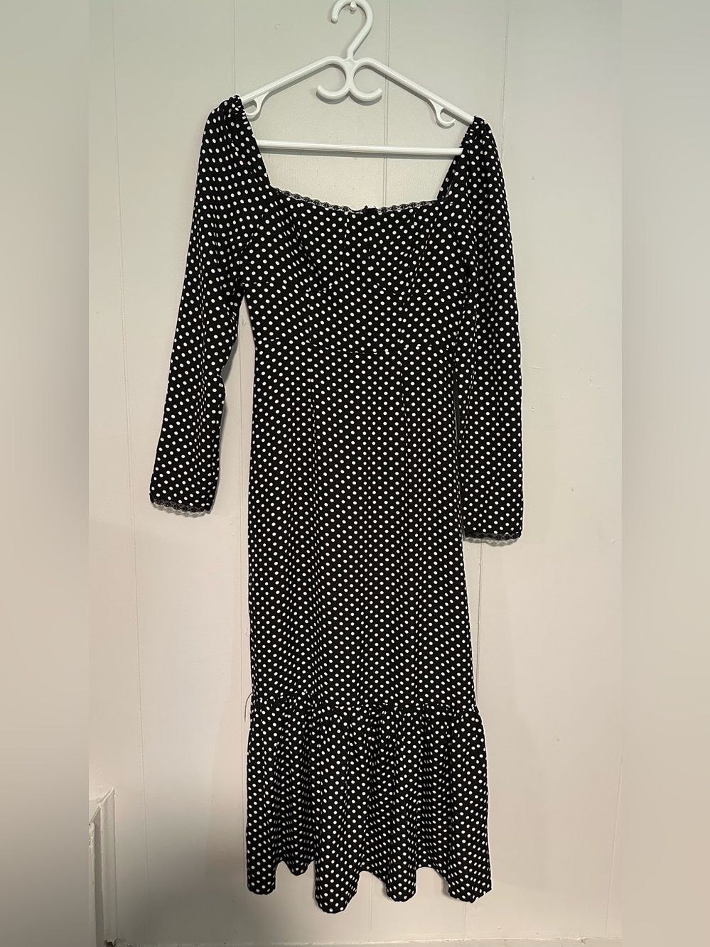 RIHOAS Black and White Polka Dot Maxi Dress